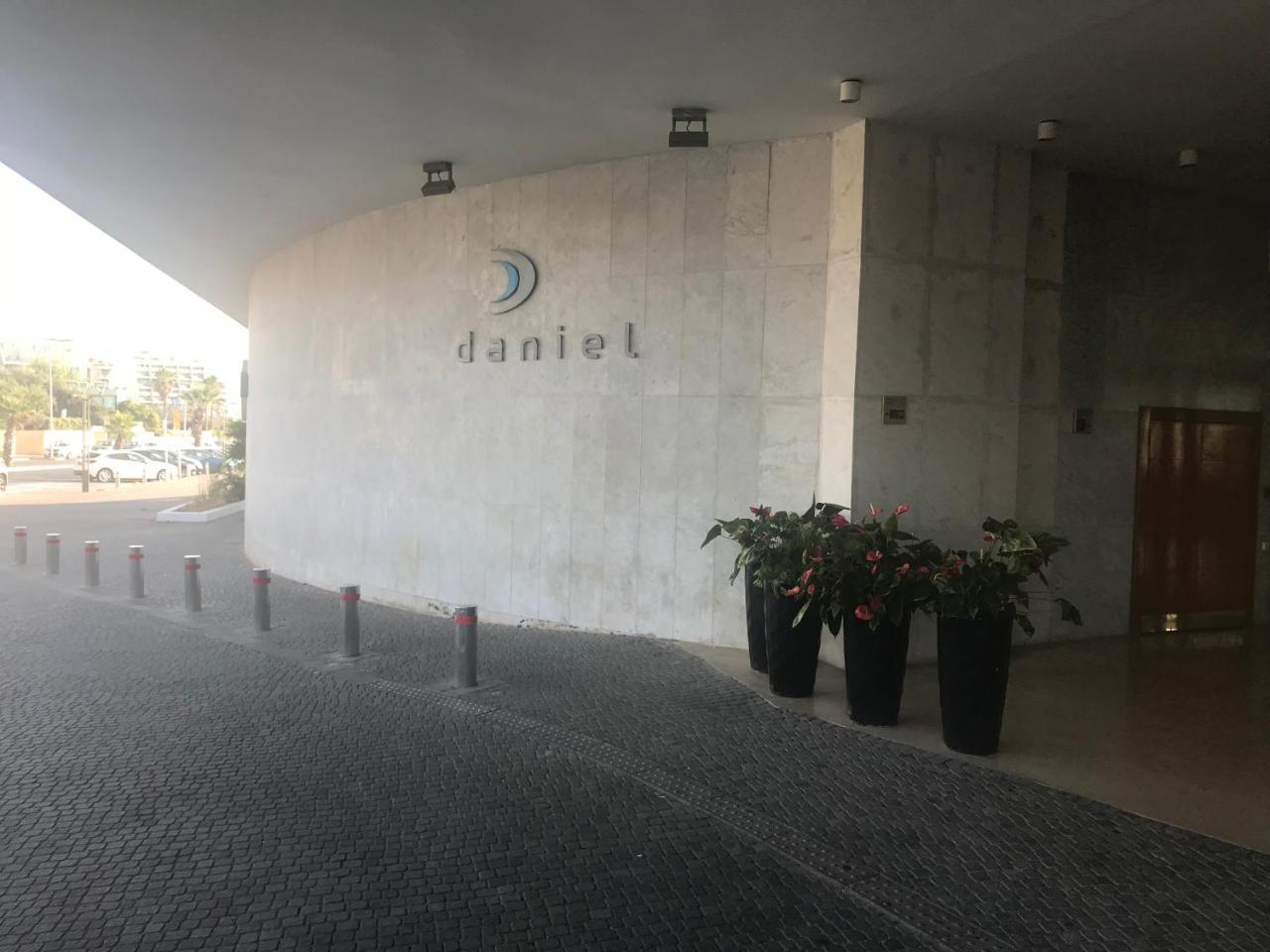 Beach Apartment- Breathtaking Views With Bomb Shelter Herzliya Bagian luar foto
